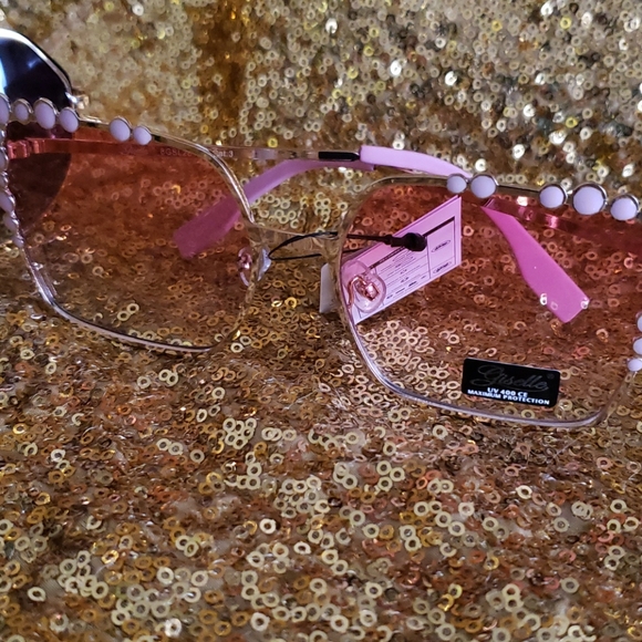 Sunglasses - Picture 3 of 6